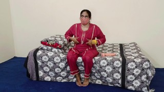 Beautiful Peitos Grandes Desi Bhabhi Montando Em Vibrador Com Áudio Hindi Claro