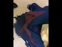 セーラー服の黒髪美女に手コキザーメンぶっかけ 9/16