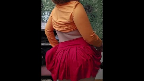 Velma dancing! What's new Scooby-Doo