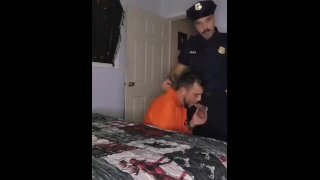 Poliziotto e detenuto ruvida scopata di Halloween