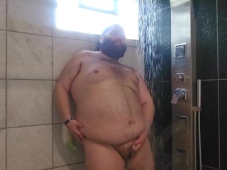 Quick Chubby Play in the Shower
