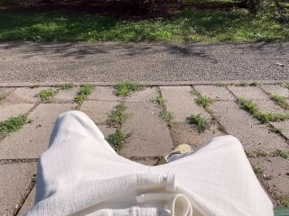 Stavo facendo jogging al parco ma conosco un ragazzo e gli succhio il cazzo nero screenshot number 0