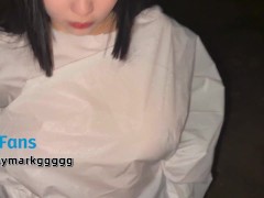 【咪咪寶】萬聖節裸體裝扮！路人嚇傻！