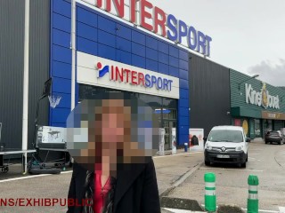 Orgasm Dans Une Cabine D'essayage Dans un Magasin De Sport , Public Sexe