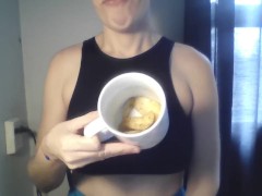 Topless Taters 2 - Screenshot 1 of 16 - Eating