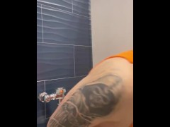 Locker room fun - Screenshot 8 of 16 - Muscles