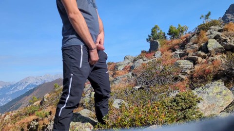 hot outdoor piss near a hiking trail