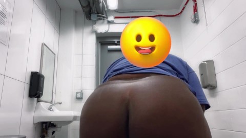 Busty Transwoman Brandyy Bussin shakes Ass