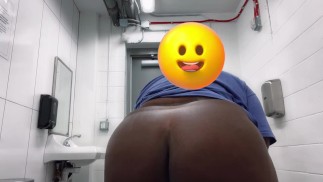 变性人 Brandyy Bussin 摇晃屁股