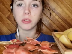 asmr mukbang feederism raviolis rouge