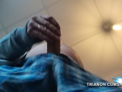 Trianon cumshot #372. Дрочу поздней осенью в холодном доме на даче.