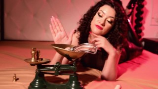 Femdom Goddess, BBC Strap-on y BDSM juguetes 4k