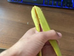 Сладко кончать в банан🍌💦 - Screenshot 8 of 16 - Cumshot Compilation