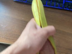 Сладко кончать в банан🍌💦 - Screenshot 9 of 16 - Teenagers