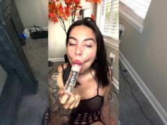 Colombian Teenage Chaturbate Model Trains with Dildo to Deepthroat Daddy