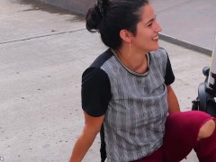mi vecino me accidenta y me inyecta su verga - Screenshot 1 of 16 - Culos