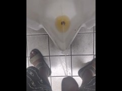 Public pee - Screenshot 11 of 16 - Urinal