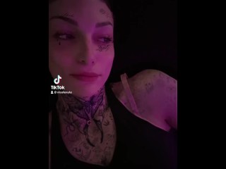 Tattoo-y GF is Rdy for you in Bed (teaser) =d