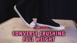 Lul verpletteren volledig gewicht in hoge Converse schoenen - Bootjob, Shoejob