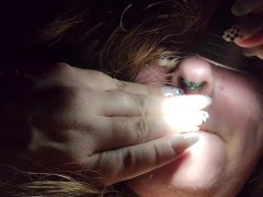 🤩 Charging my Glow in the Dark Nose Ring and Nails!!! 💚