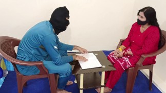 Une enseignante pakistanaise chaude fait l'amour avec son élève