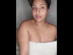 Fat ass girl masturbating with a lollipop/ full video on onlyfans