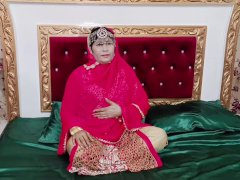 Most Beautiful Pakistani Mature Bride Sex With Dildo in Wedding Dress