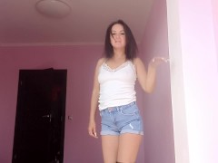 Balbusting - Screenshot 1 of 16 - Ballbusting