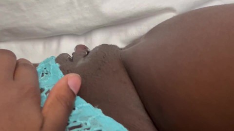 Ebony estudante universitária sendo fodida no dormitório