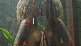 SANKTOR - TATTOOED BLONDE WITH HUGE BUTT MASTURBATES