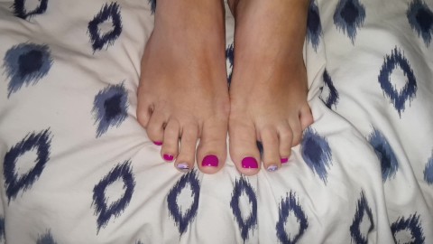 ⭐Feet Fetish ⭐Watch my Step-Sister Rub Her Feet and Ankle Around my Big Dick Plus Her Wet Pussy