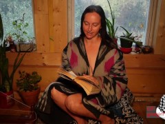 You Help MILF Girlfriend Cerise With Her Hair, She Reads About Trust