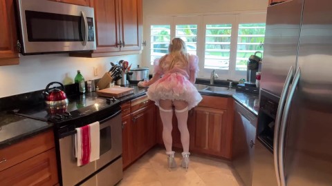 Sasha Star | Sissy Maid in Kitchen Cleaning