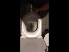 Pissing Compilation - Screenshot 14 of 16 - Compilation