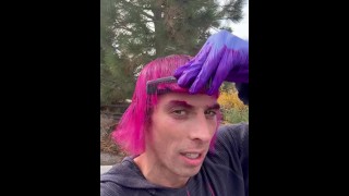 Pink haarverf wtf Hailee bts