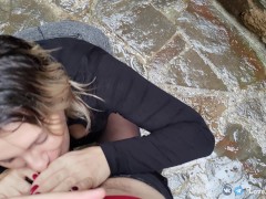 Незнакомка отсосала мне на экскурсии в старой крепости. Секс на улице, в общественном месте - Screenshot 8 of 16 - общественное место