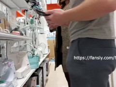 В сексуальном наряде без трусиков в магазине соблазняю продавца - Screenshot 14 of 16 - Flashing Pussy