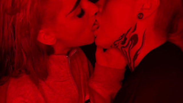 Close up Intimate sloppy kissing - hot amateur lesbians