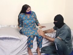 Hot Indiam Hindi Mistress Blowjob Sucking Cock Of Her Home Servant Boy