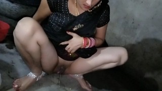 Video Of A Gorgeous Indian Bhabhi Grinding