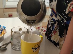 Случайно трахнул сводную сестру пока она мыла посуду - Screenshot 4 of 16 - Cumshot