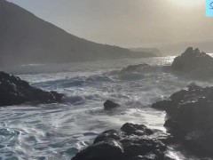 Increíble mamada con bonitas vistas. Tengo una lengua traviesa… Las olas casi nos llevan!