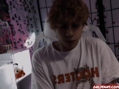 Hooters boy holds in his moans while edging 🦉 6/16