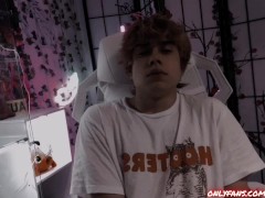 Hooters boy holds in his moans while edging 🦉 9/16