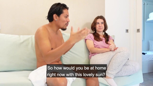 Stepniece got Surprised! Walk Naked around the House