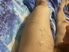 Проснулся с баком спермы и кончил 2 раза - Screenshot 8 of 16 - Teenage Boy