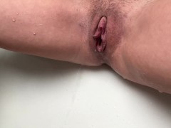 SQUIRTING TEEN ALMOST CAUGHT IN PARENTS BATHROOM - Screenshot 15 of 16 - Hairy Pussy