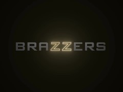 Fainting Bride Needs Double Dick .Ashlyn Peaks / Brazzers 15/16