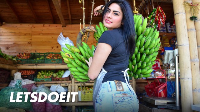 Девора Роблес Смазана Маслом И Соблазнена Глубоким Гонзо Трахом - LATINA MILF