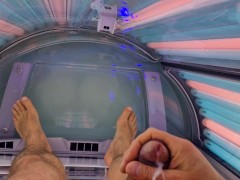 Sunbed Orgasm - Screenshot 15 of 16 - Tanning Salon